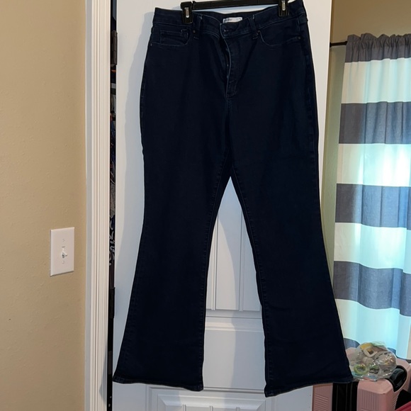 Nine West Denim - NWOT dark wash flare jeans